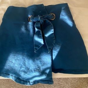 Alter’d State skort/apron short